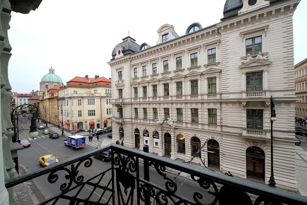 Historic Centre Apartments V Praag Kamer foto